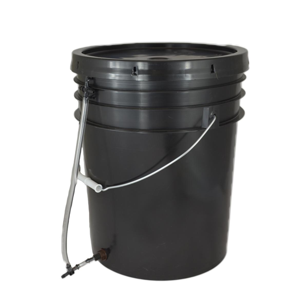 5 Gallon Reservoirs - Deluxe w/ water level indicator -- for Blumat Systems