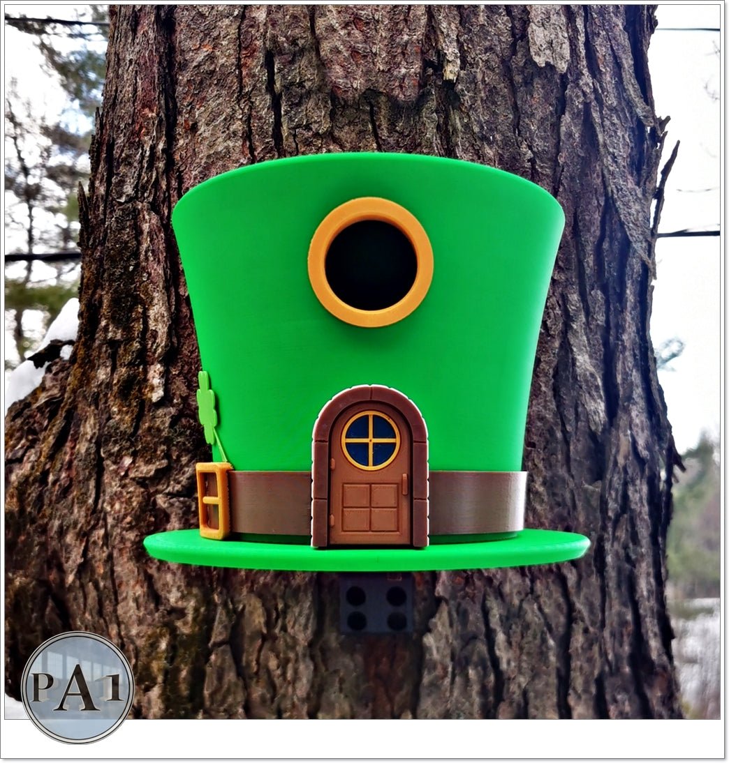 Charming Leprechaun Hat Birdhouse â St. Patrickâs Day Garden Accent