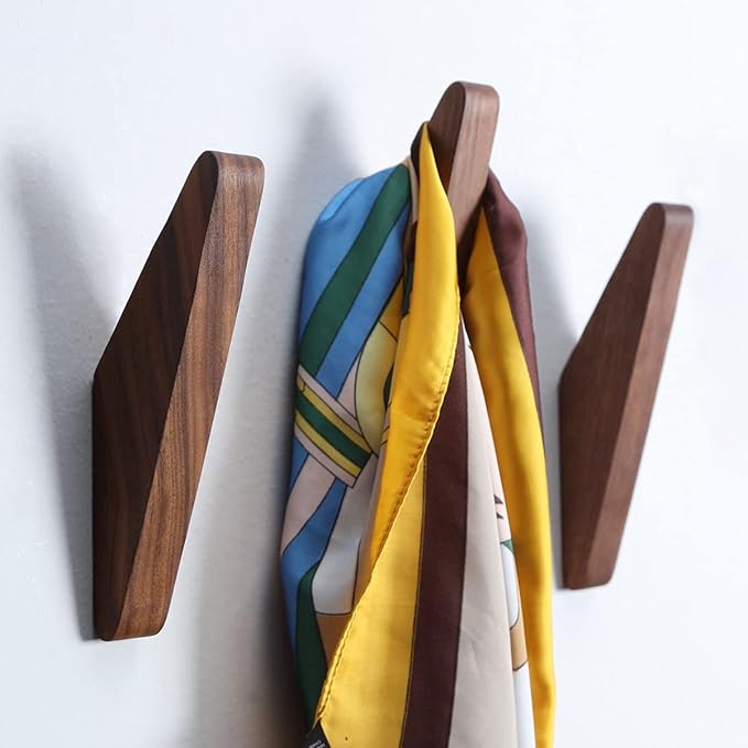 COCOYA 2Pack Wood Hooks Wall Mounted, Minimalist Easy Install Natural Real
