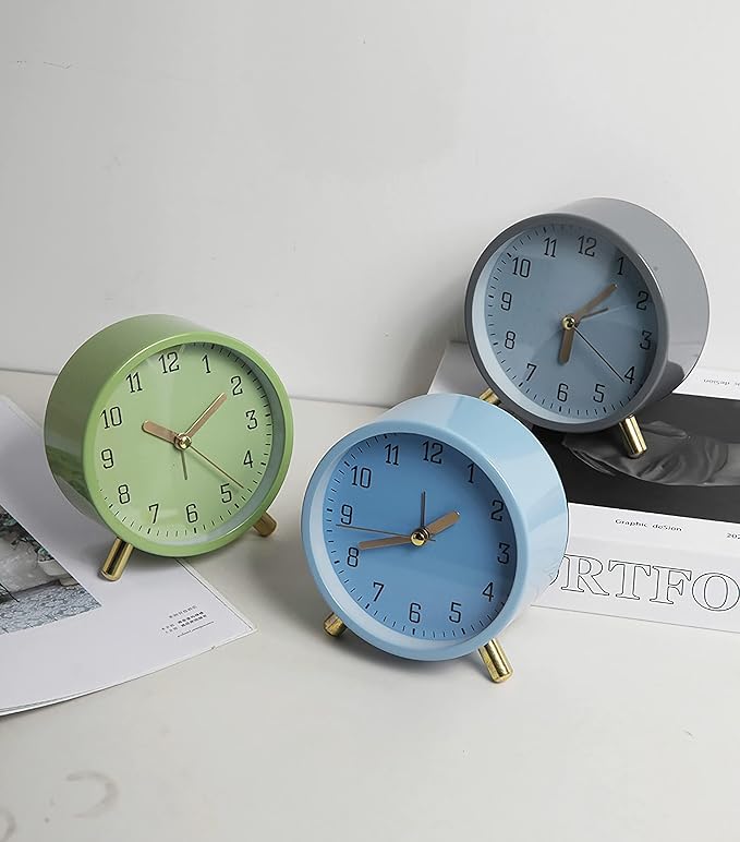 SHISEDECO Alarm Clock with Backlight, 4.5 inches Bedside Analog Non-Ticking Silent Small Deskclock with Arabic Numerals, Battery Operated Round Tableclock for Living Room, Bedroom (Grey Clock)