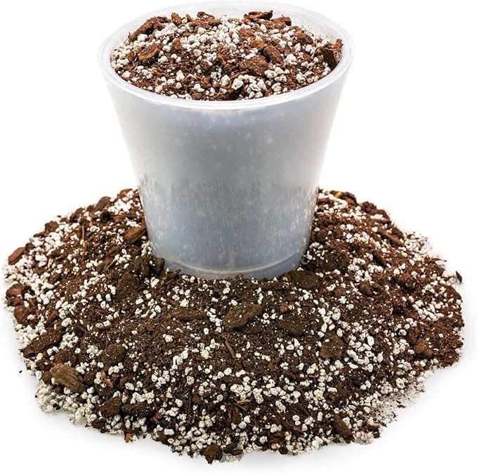 Gardenera Premium Apple Potting Soil Mix - Optimal Nutrient-Rich Blend for Thriving and Juicy Apples - 2 Quart