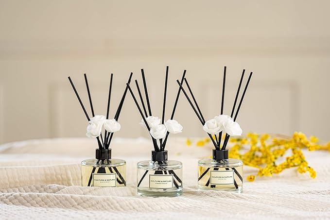 CULTURE & NATURE Reed Diffuser Set 6.7oz (200ml) Black Cherry Scented Diffuser with Sticks Home Fragrance Reed Diffuser for Bathroom Shelf Decor