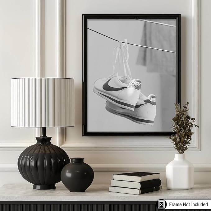 Poster Master Shoes in Clothesline Print