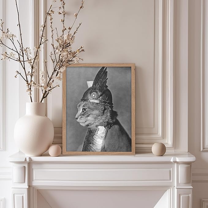 Poster Master Vintage Armored Cat