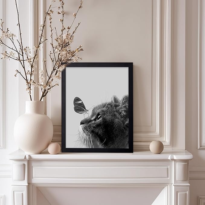 Poster Master Butterfly on Cat Print