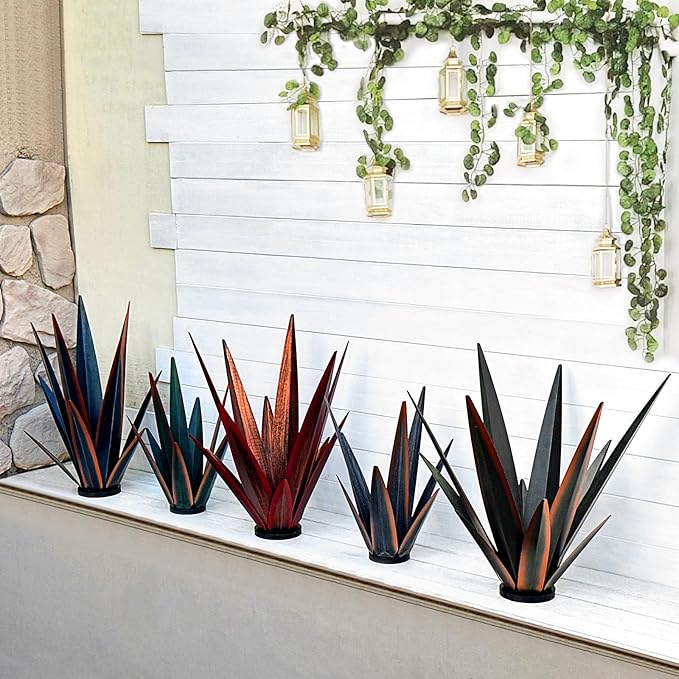 KODIBO Large Tequila Rustic Sculpture, Rustic Metal Agave Plants for Outdoor Patio Yard, Home Decor Hand Painted Metal Agave Garden Yard Statue, Outdoor Lawn Ornaments (Green - L (W/Solar Light))
