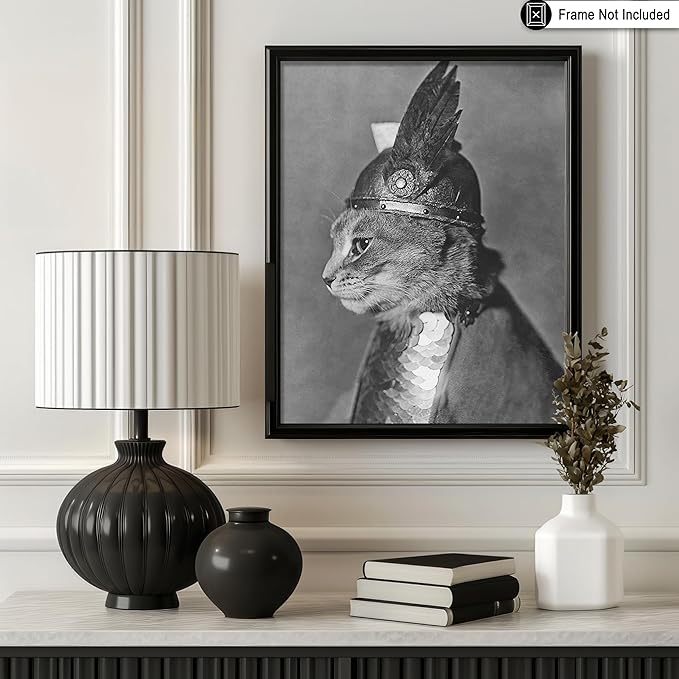 Poster Master Vintage Armored Cat